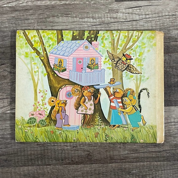 THE HOUSE IN THE HOLE IN THE SIDE OF THE TREE by V. GILBERT BEERS - VINTAGE 1973 - Picture 2 of 11